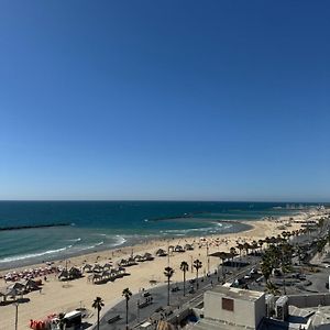 Abratel Suites Hotel